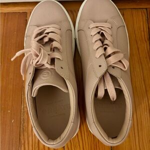 GREATS Women's 7.5 Leather Blush Sneakers